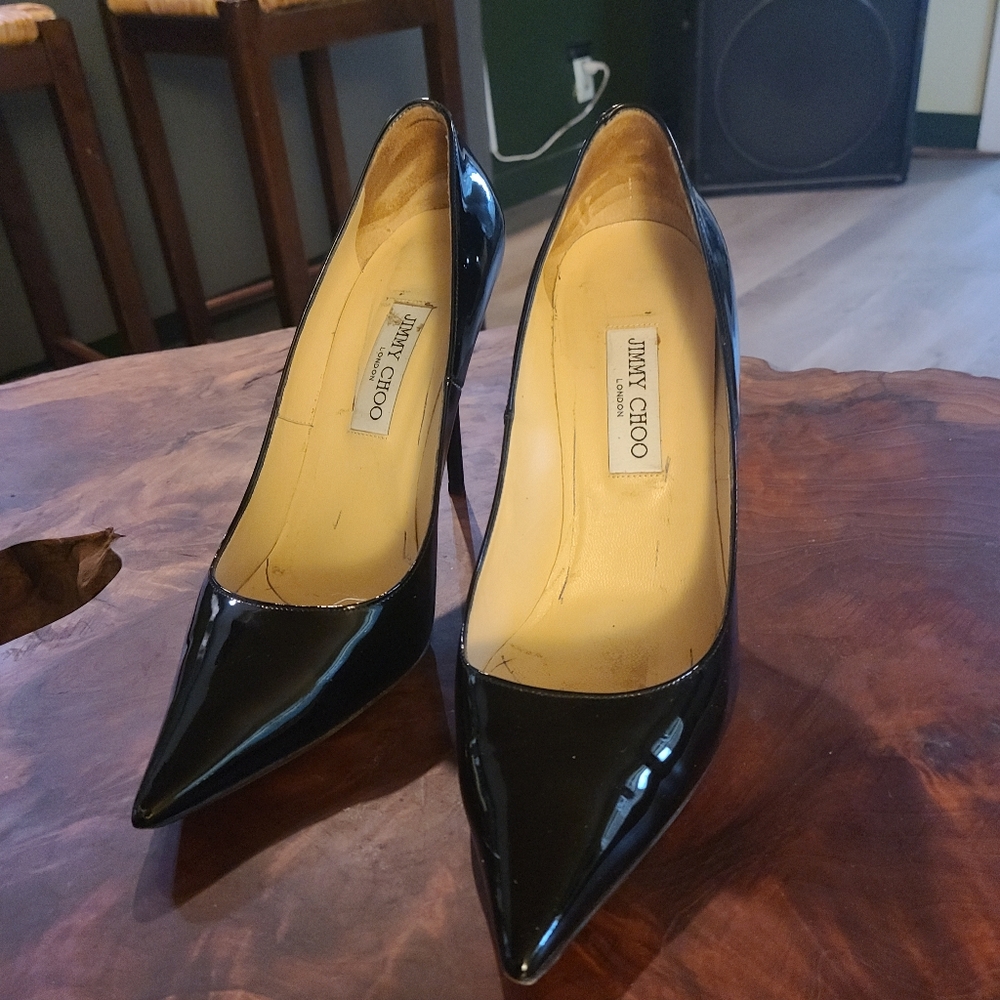 Jimmy Choo pump